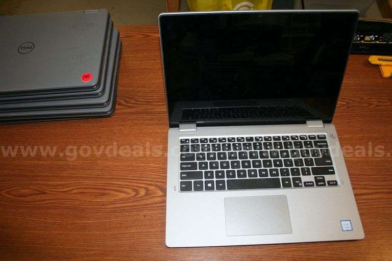 100 Dell 2021 laptops 3310