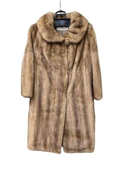 Étole En Fourrure De Renard Véritable | Capitol Furs By Norman | Occasion Beige Hiver