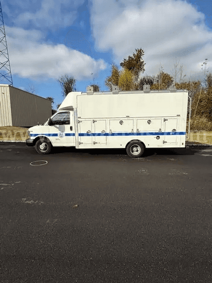 2015 Chevrolet Express 4500 Utility Vehicle