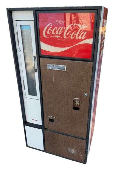 Vintage Vendo Cocal Cola Bottle Vending Machine C. 1950's /1960's