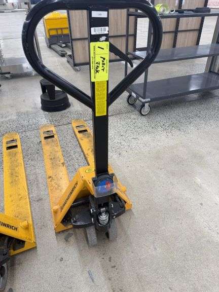 NATIONAL CHAIN SUPERMARKET WALK IN COOLERS/FREEZERS- VIRGINIA