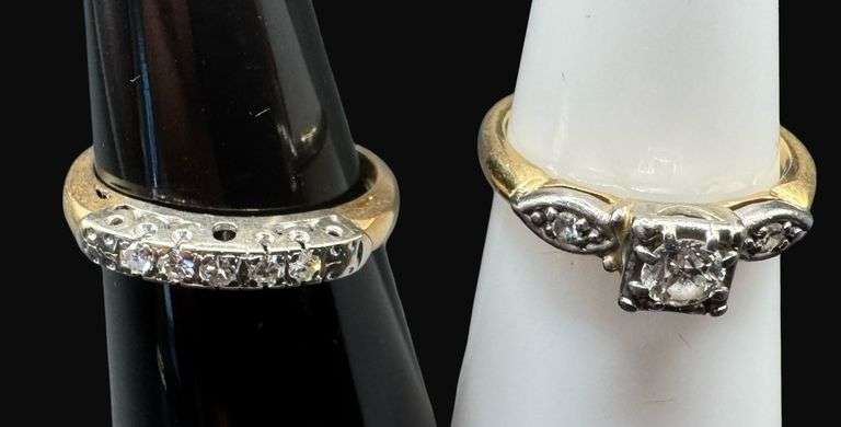 Stamped 14K Gold Vintage Diamond Wedding Ring Set [4.52g]