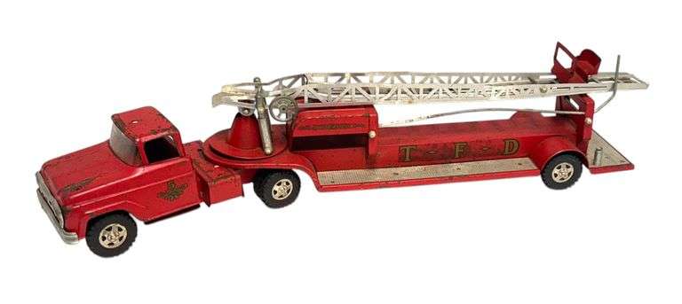 1960's Pressed Steel Tonka Toy Mound Minn Red Ladder Fire Truck