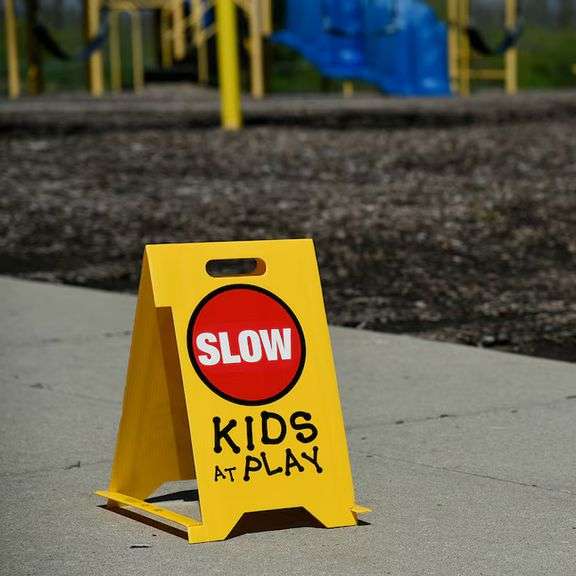 Pack of 2 - Hillman Slow Down - Kids at Play 20-in x 10-in Plastic Residential Sign