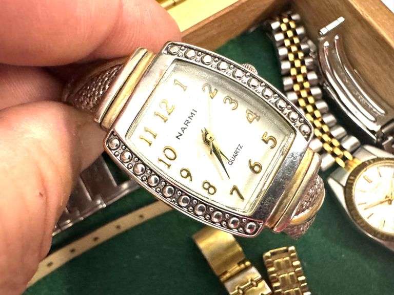 Collection of 15 Ladies and Men's Wrist Watches