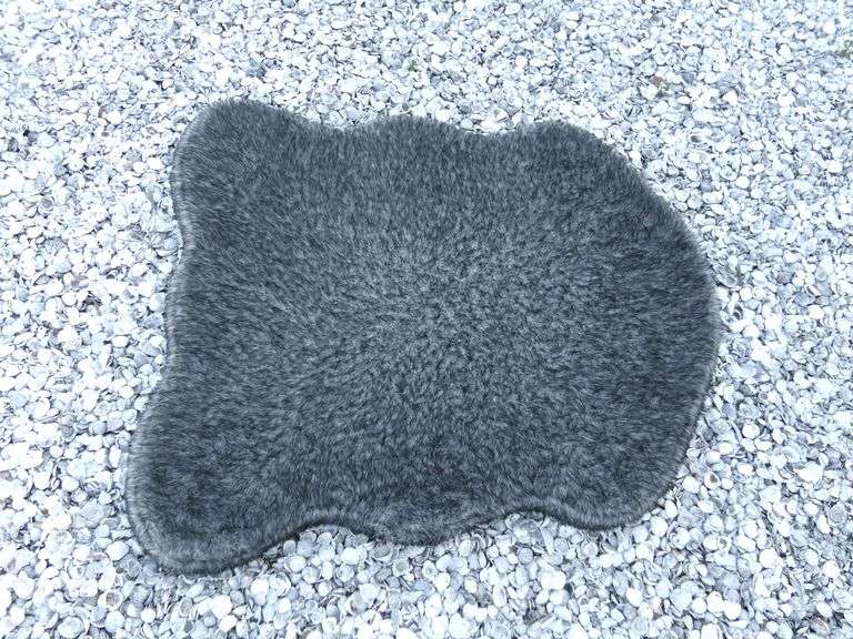 Super Soft Grey Plush Pet Bed @2.5ft x 3ft