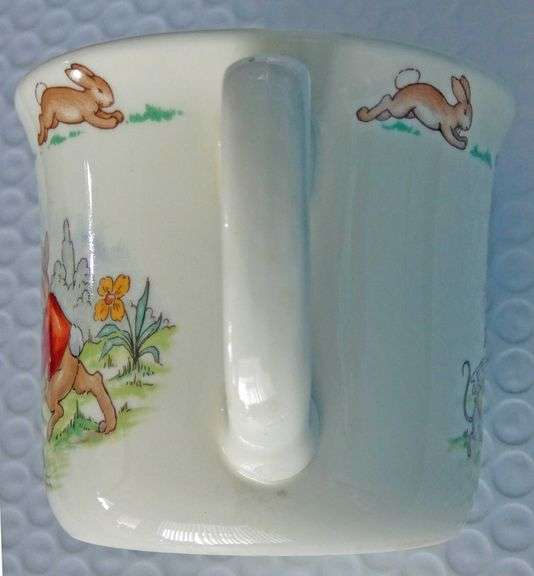 Royal Doulton Bunnykins Wheelbarrow Race & Cricket 3" Mug