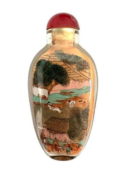 Chinese Reverse Painted Snuff Bottle