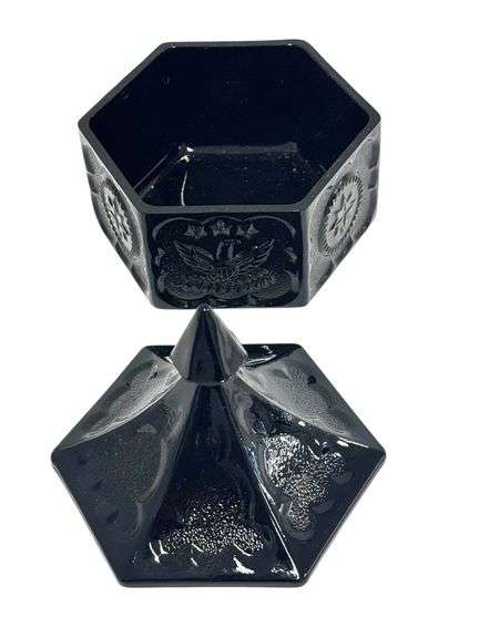 Vintage Indiana Tiara Colonial Candy Dish