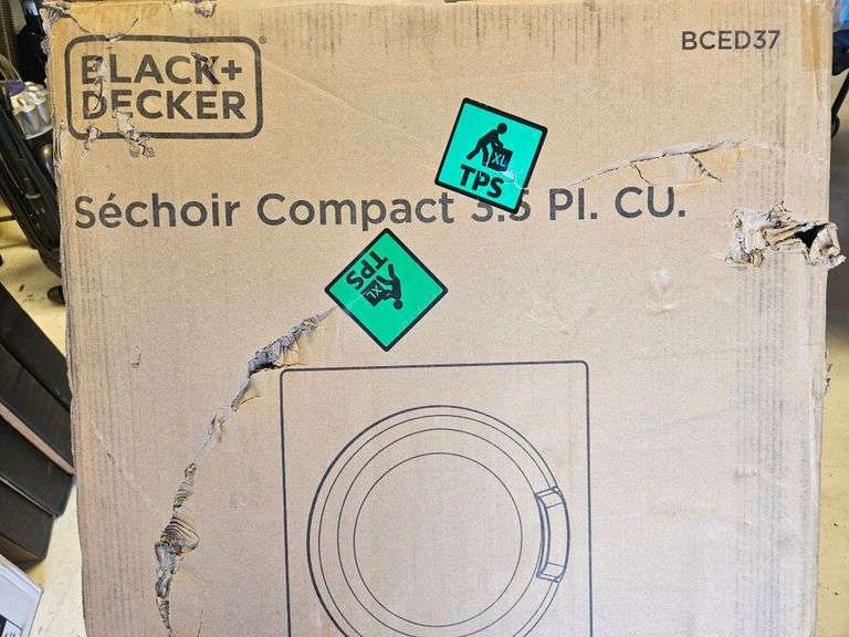 New Black & Decker BCED37 Compact Clothes Drier 3.5cu ft, 120v