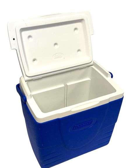 Coleman 9-Quart Excursion Cooler, Blue