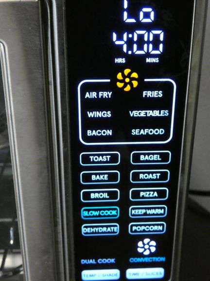 GOURMIA Air Fryer / Digital Oven -Like New