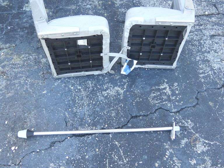Boaters Lot - 2 WISE Seats & Marker Light