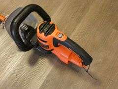 Black & Decker SawBlade 20" Corded Hedge Trimmer