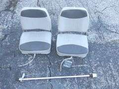 Boaters Lot - 2 WISE Seats & Marker Light