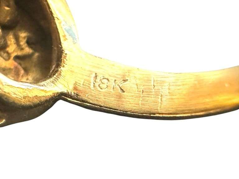 18K Gold Ladies Designer Ring - Size 4-1/2 ( 9.80 Grams )
