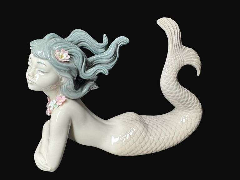 Lladro Porcelain Fantasy Mermaid Figurine