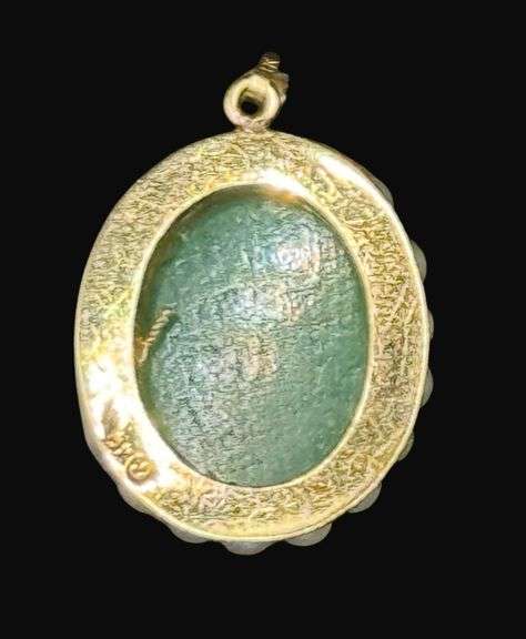 Stamped 14K Gold Jadeite Cabochon Pendant [4.45g]