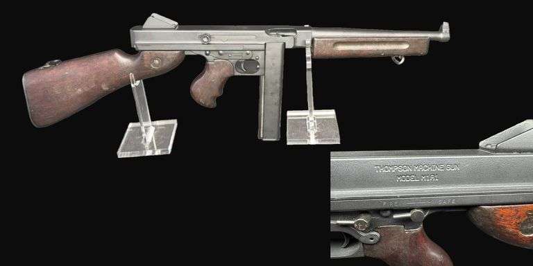 Thompson Model M1A1 Sub Machine Gun Replica