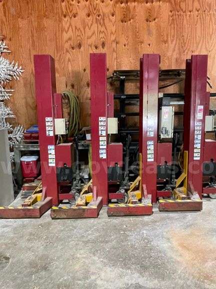 2005 Electro-Hydraulic Portable Lift