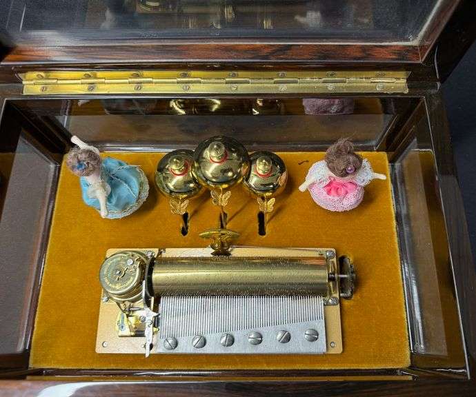 Reuge Swiss Music Box
