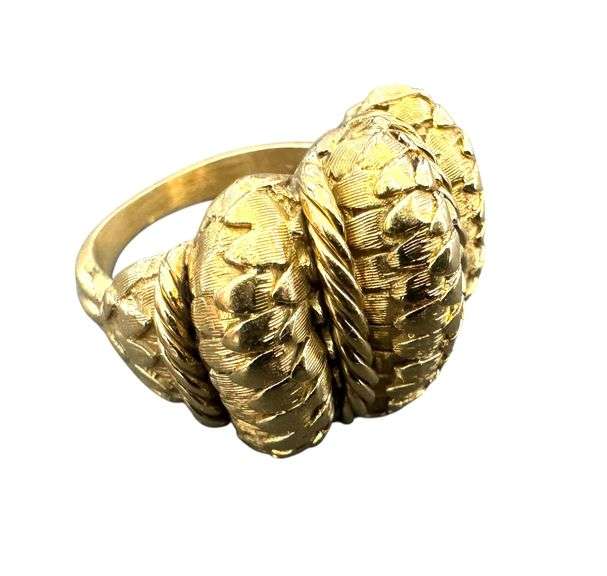 18K Gold Ladies Designer Ring - Size 4-1/2 ( 9.80 Grams )