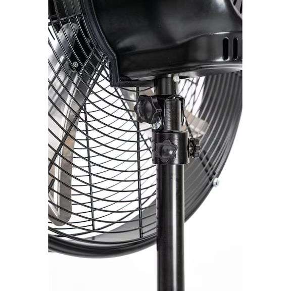 Utilitech 20-in 120 -Volt 3 -Speed High Velocity Indoor Black Oscillating Pedestal Fan