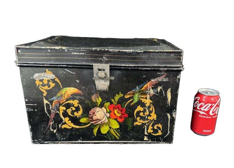 Nineteenth Century Towleware Box