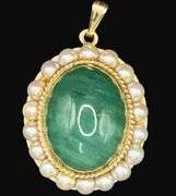 Stamped 14K Gold Jadeite Cabochon Pendant [4.45g]