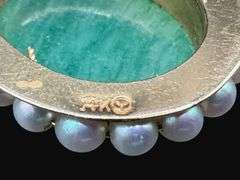 Stamped 14K Gold Jadeite Cabochon Pendant [4.45g]