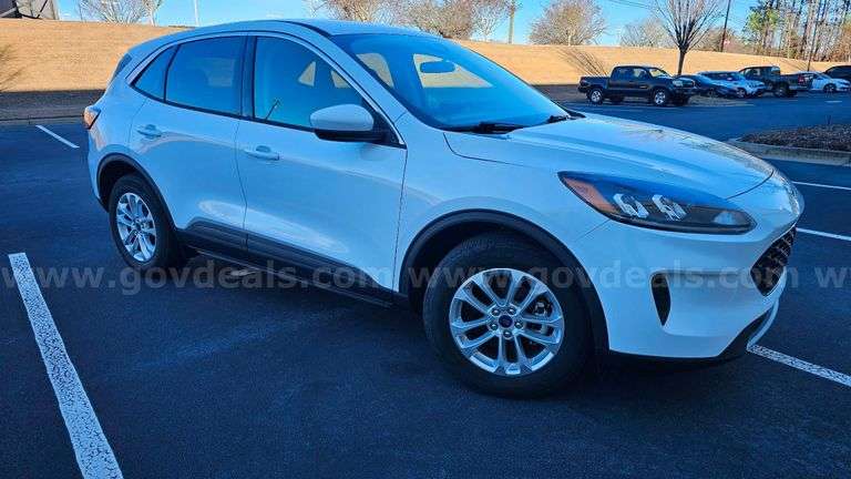  2021 Ford Escape Hybrid 