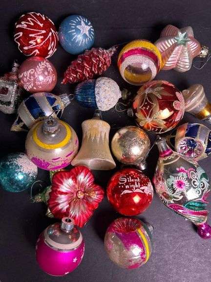 Have Yourself A Vintage Little Christmas At Bird's Nest HQ