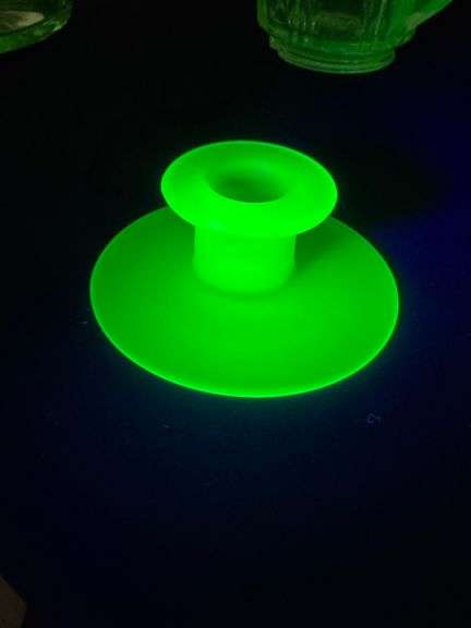 Guns, Gold, Silver, Antiques, Vintage Fishing, Uranium Glass