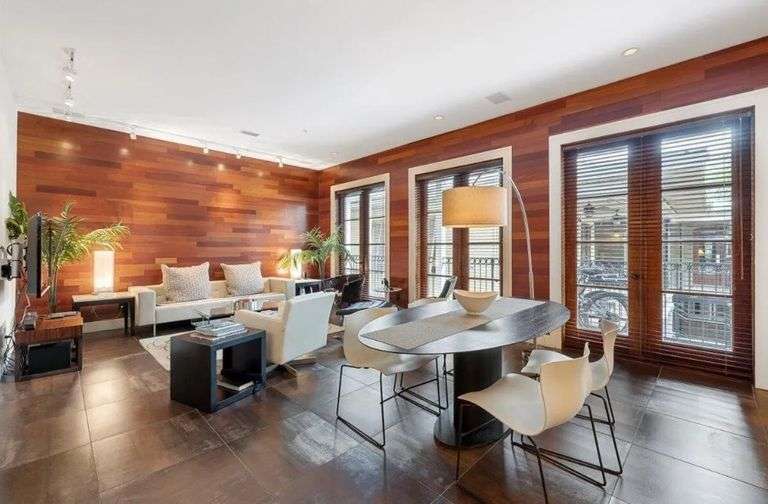 REAL ESTATE - 2 BEDROOM / 2½ BATHROOM CONDO