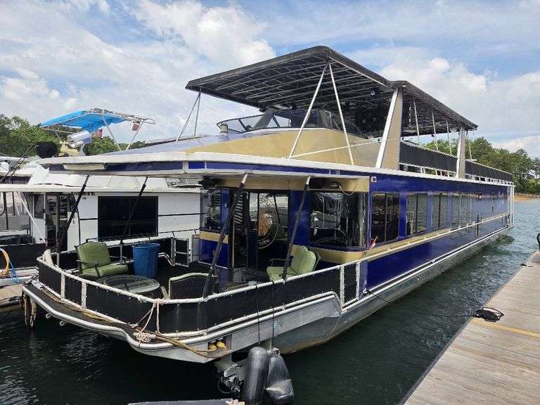 1998 Stardust 16' x 86' Houseboat