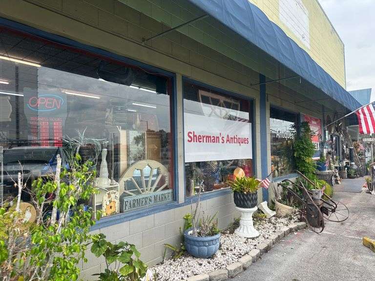 SHERMAN'S ANTIQUES -STORE CLOSING