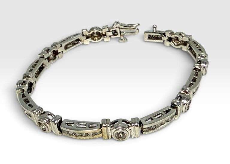 Stunning 14K White Gold & 3ctw Natural Diamond Bracelet ( 20.2 gr.)