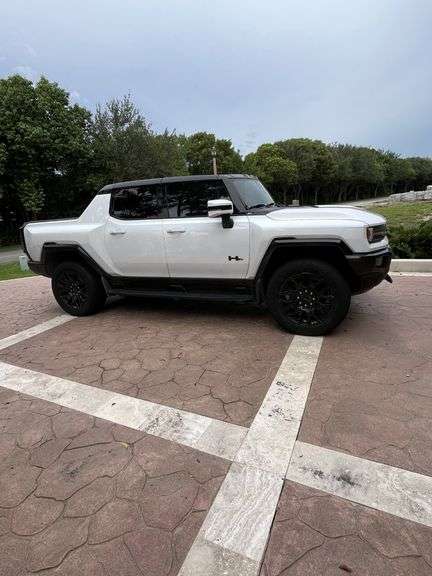 2015 HARLEY DAVIDSON / 2025 GMC HUMMER EV / 2013 HINO 268 BOX TRUCK